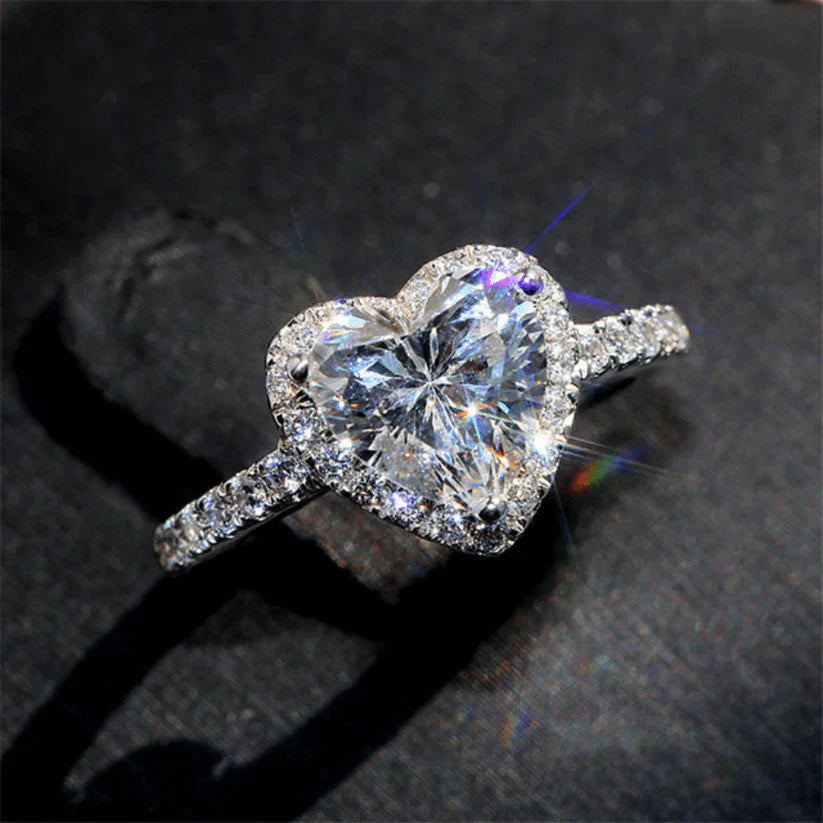 Coralia Amouré Ring | White Gold 18k