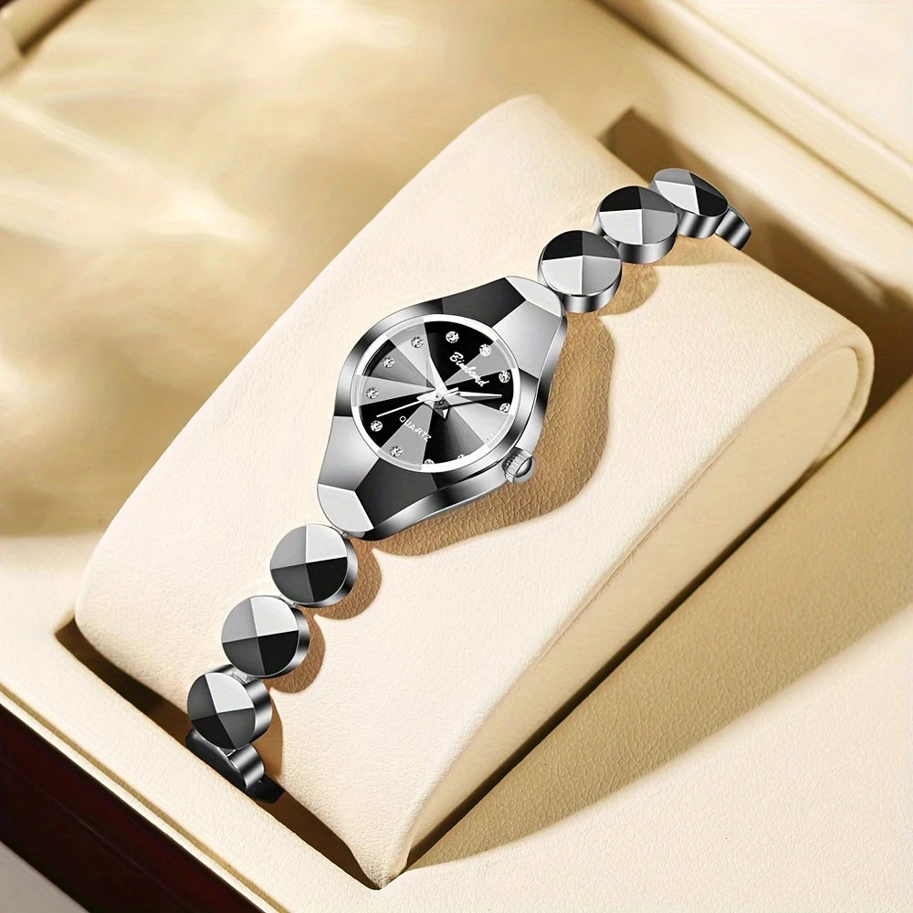 Wrist Watch - Round Case Quartz Movement Stainless Steel Band