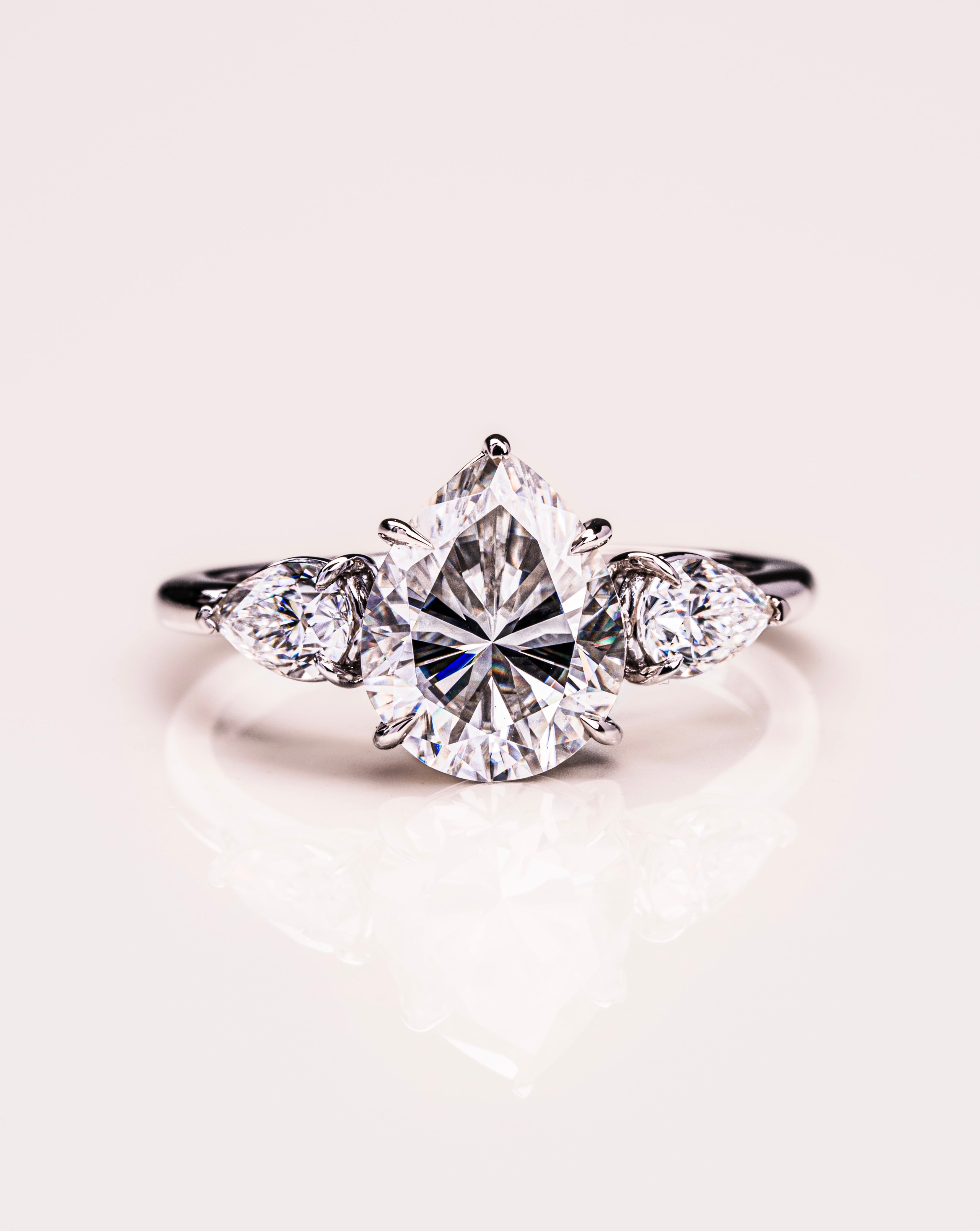 Nicola - Pear | Silver 16k