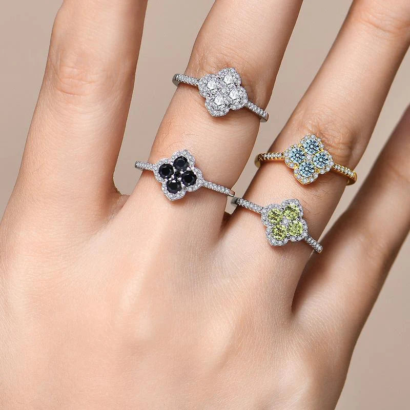 Soraya Clover Ring Black | White gold 18k