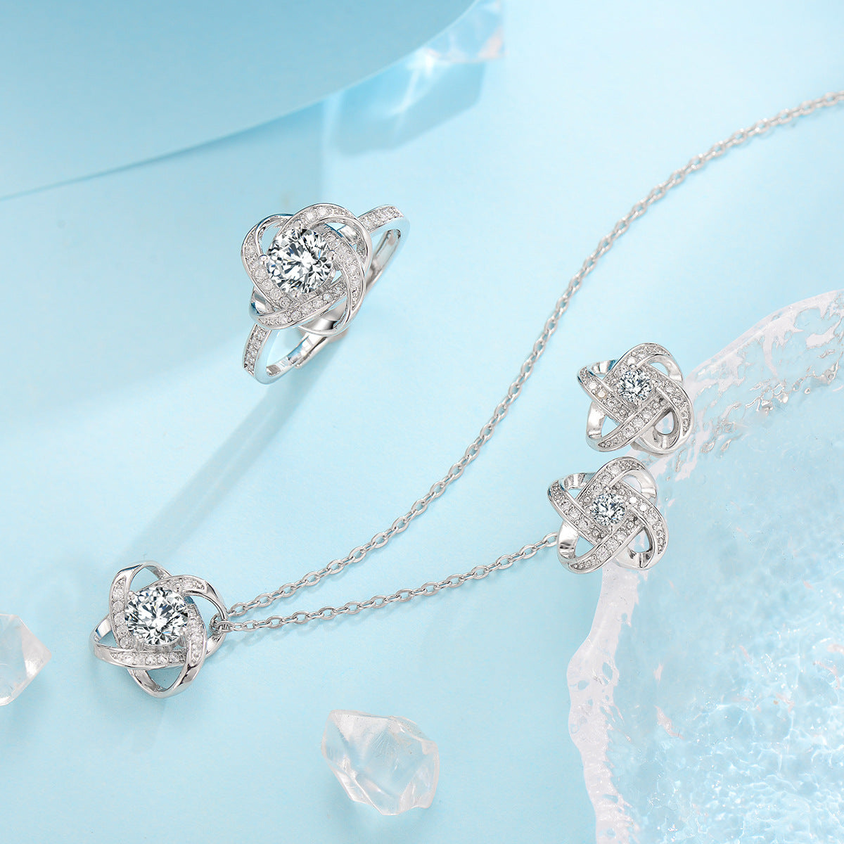 Fleur de Givre Clover Knot Set | White Gold 16k