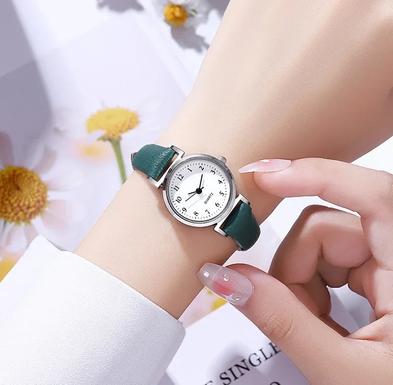 Casual Women's Fashion Leather Watch